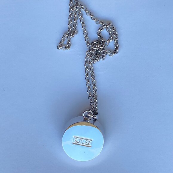 Butler FAC Emerald Green Crystal Silver Tone Necklace - Picture 5 of 8